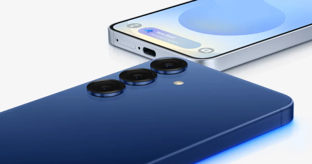 Galaxy S25 Plus explode mão usuário mostrando danos na bateria e frame derretido para conscientização de segurança.