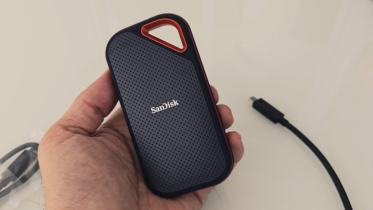 SSD Sandisk 1TB instalado dentro de um notebook ultrafino