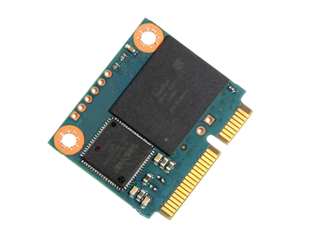 SSD Sandisk 1TB instalado dentro de um notebook ultrafino