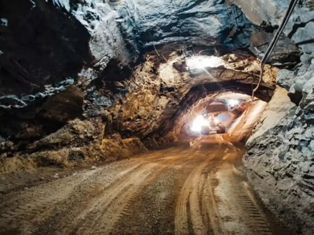 China bloqueia exportação de prata e metal precioso ultrapassa a barreira dos US$ 79